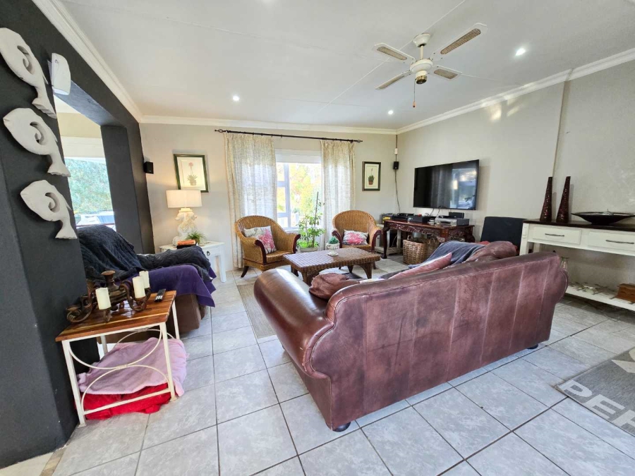 3 Bedroom Property for Sale in Stilbaai Western Cape